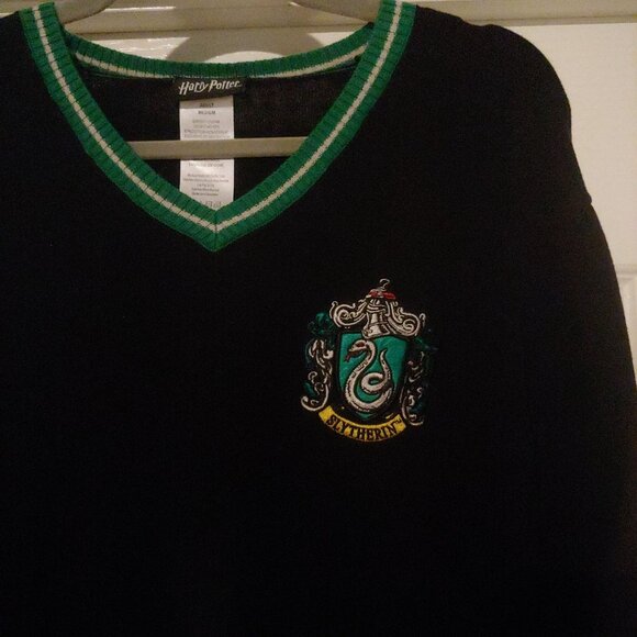 Harry Potter Slytherin Black L-Sleeve Patch Womens V-Neck Pullover M - Picture 4 of 8